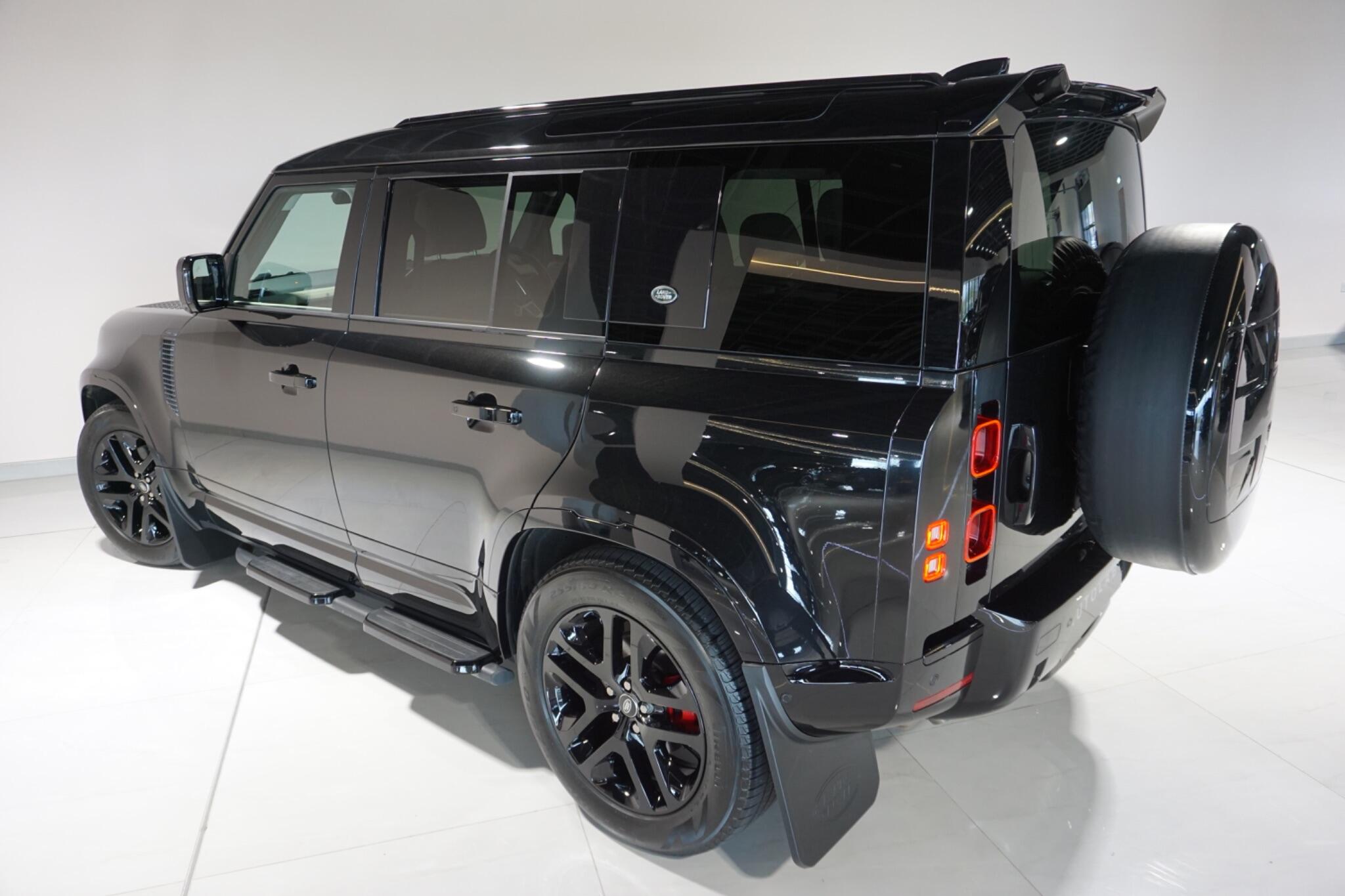 Land Rover Defender 110 3.0 D250 MHEV XS Edition SUV 5dr Diesel Auto 4WD Euro 6 (s/s) (250 ps)